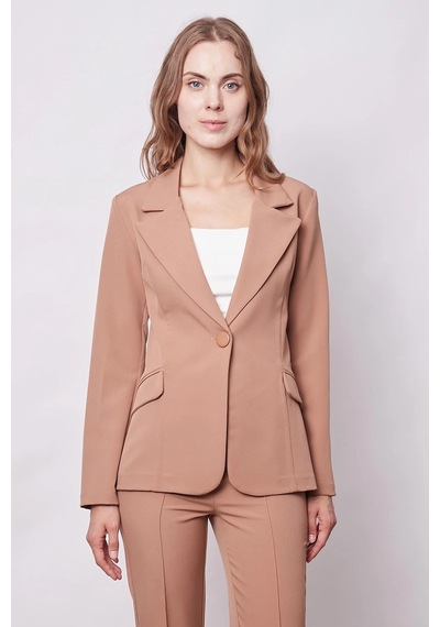 Kadın Yakalı Cep Kapaklı Tek Düğme Hafif Lirkalı Kumaş Blazer Ofis Ceket Pantolon Kodu Jument 40082 -camel CAMEL Kadın Yakalı Cep Kapaklı Tek Düğme Hafif Lirkalı Kumaş Blazer Ofis Ceket Pantolon Kodu Jument 40082 -camel CAMEL