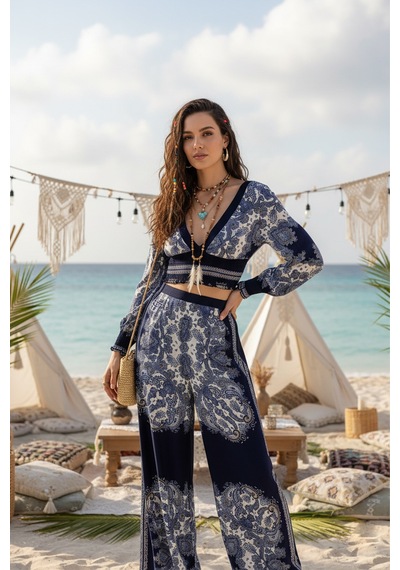 Fashion Cocktail V Yaka Hint Şal Desenli Bohem Yazlık Sahil Kadın Viskon Kollu Krop Pantolon Takım Lacivert Fashion Cocktail V Yaka Hint Şal Desenli Bohem Yazlık Sahil Kadın Viskon Kollu Krop Pantolon Takım Lacivert