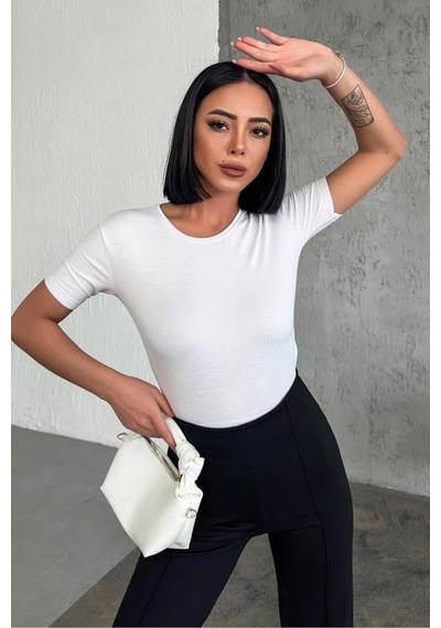 Lisinya Rahat Ve Şık Kısa Kollu Bisiklet Yaka Likralı Viskon Penye Body Beyaz Çok Renkli