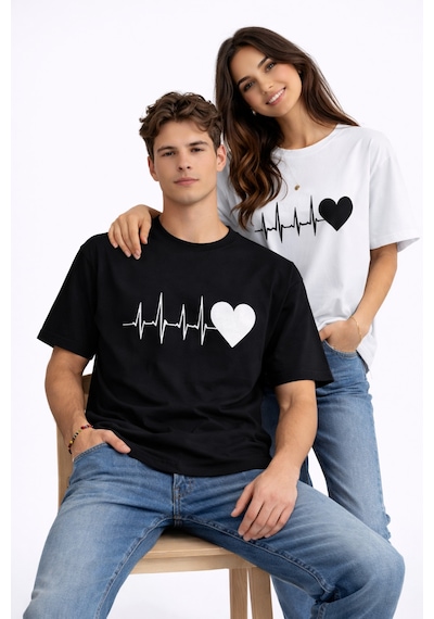 Nevermınd Sevgili Kombini Kalp Ritmi Baskılı Çift Tişört Oversize Unisex Partner Kombin Çift Seti Siyah - Beya Siyah-beyaz Siyah-beyaz Nevermınd Sevgili Kombini Kalp Ritmi Baskılı Çift Tişört Oversize Unisex Partner Kombin Çift Seti Siyah - Beya Siyah-beyaz Siyah-beyaz