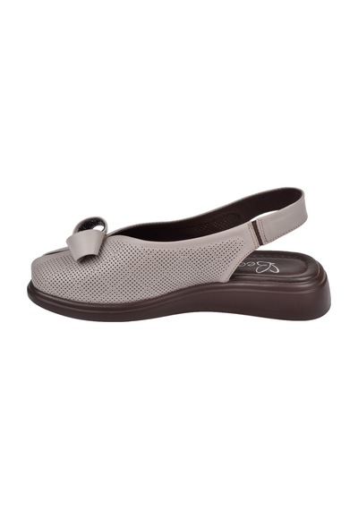 Beety Hakiki Deri Burnu Kapalı Delikli Kadın Sandalet Bee-12513 Silver Gümüş Beety Hakiki Deri Burnu Kapalı Delikli Kadın Sandalet Bee-12513 Silver Gümüş