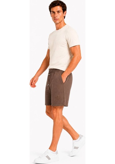 Erkek Regular Fit Beli Lastikli Bağcıklı Enjeksiyon Baskı Detaylı Bermuda Şort Kahverengi Erkek Regular Fit Beli Lastikli Bağcıklı Enjeksiyon Baskı Detaylı Bermuda Şort Kahverengi