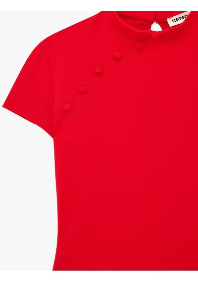Koton Krep Scuba Kumaş Slim Fit Kısa Kollu Düğmeli Dik Qipao Yaka Tişört Kırmızı 6sak50394ek