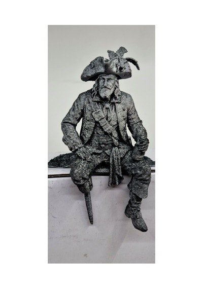Oturan Hector Barbossa Figür İnsan Hal İ10 Cm Karayip Korsanları