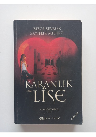 Karanlık Lise- Ürün 2.el Kitaptır