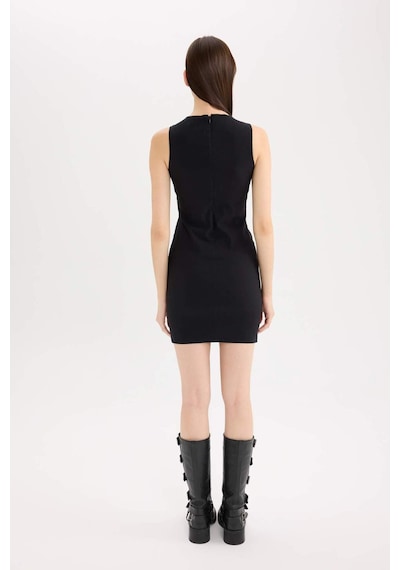 DeFacto Bodycon Vücudu Saran Bisiklet Yaka Bengalin Kolsuz Mini Elbise E3975AX25SPBK81