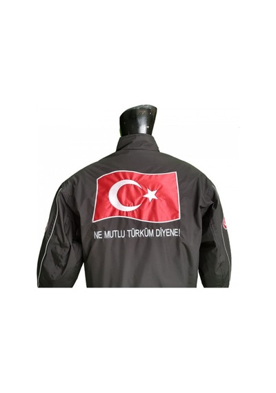 LBC Lrc 1923 Bayrak Mont