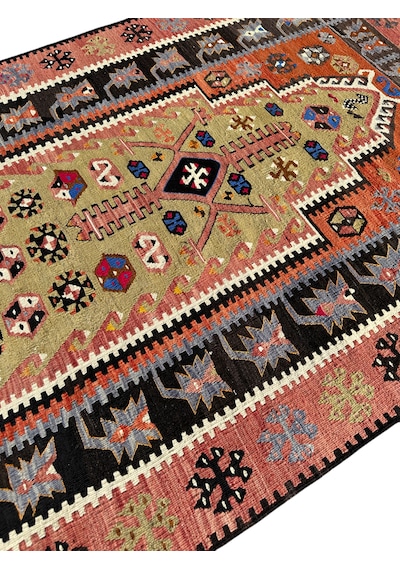 El Dokuma Çift Kuruhüyük Kilimi 120x180 Kök Boya %100 Yün Kilim