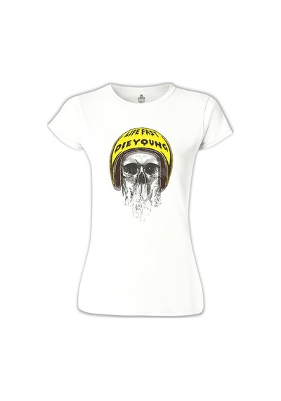 Kurukafa - Helmet Beyaz Kadın Tshirt 001