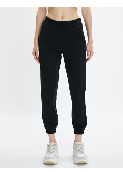 Koton Basic Jogger Eşofman Altı Beli Bağlamalı Cepli Siyah 4sal40035ık 4SAL40035IK999 Siyah Koton Basic Jogger Eşofman Altı Beli Bağlamalı Cepli Siyah 4sal40035ık 4SAL40035IK999 Siyah