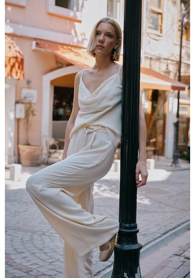 Sateen Degaje Yaka Dökümlü Bluz - Krem-136058 Krem