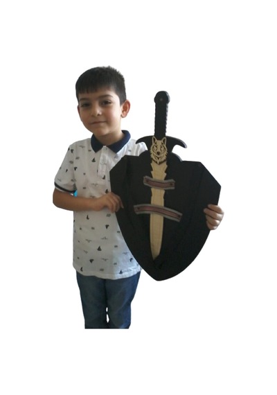 Ahşap Kurt Başlı Kılıc ve Kalkan Seti Siyah