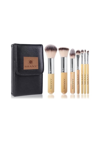 I Love Bamboo - 7 Parça Petite Pro Bambu Fırça Seti, Taşıma Çantalı