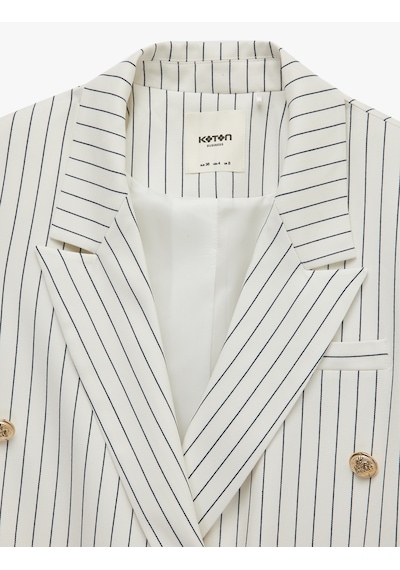 Koton Kruvaze Yaka Uzun Kollu Metal Düğme Detaylı Blazer Ceket Beyaz Çizgili 6sak50071uw Koton Kruvaze Yaka Uzun Kollu Metal Düğme Detaylı Blazer Ceket Beyaz Çizgili 6sak50071uw
