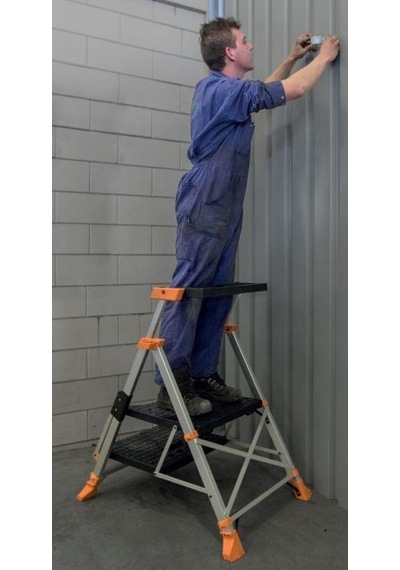Batavia 7062245 Çok Amaçlı Çalışma Tezgahı ve  Merdiven