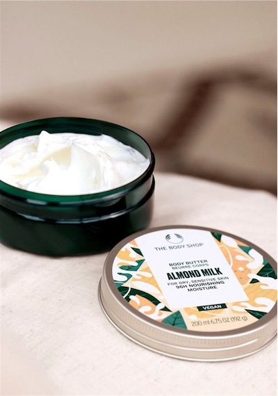 The Body Shop Almond Milk Body Butter Vücut Nemlendiricisi 200 Ml