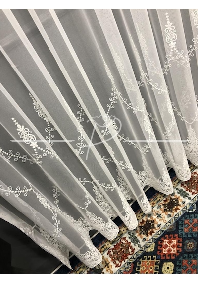 Tül Perde Etek Geniş Işleme Sungur Desen Ekru