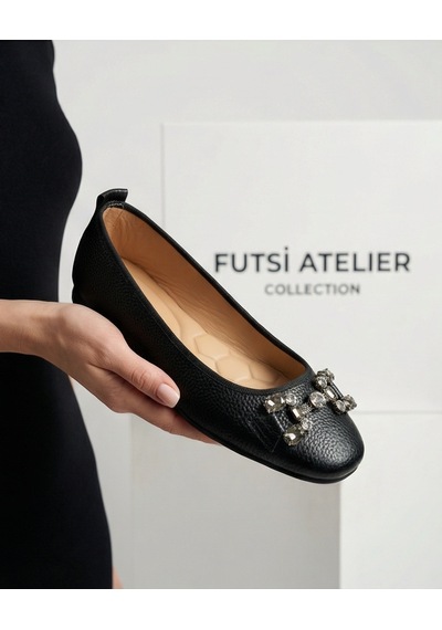 Futsishoes Mıstral Siyah Hakiki Deri Taş Aksesuar Detaylı Kadın Babet Ayakkabı