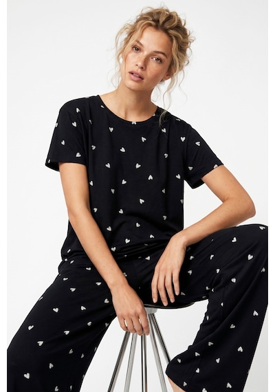 Siyah İnci Siyah Beyaz Kalp Desenli Kısa Kollu Pamuklu Pijama Takımı Siyah İnci Siyah Beyaz Kalp Desenli Kısa Kollu Pamuklu Pijama Takımı