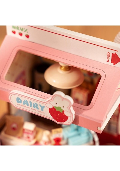 Rolife Ds034 Çilekli Süt Dükkanı Strawberry Milk Box Dıy Minyatür Maket Model Seti Mini Dollhouse 3d Model Kit Detaylı Dekoratif Hobi Seti 3d Puzzle Tiny House