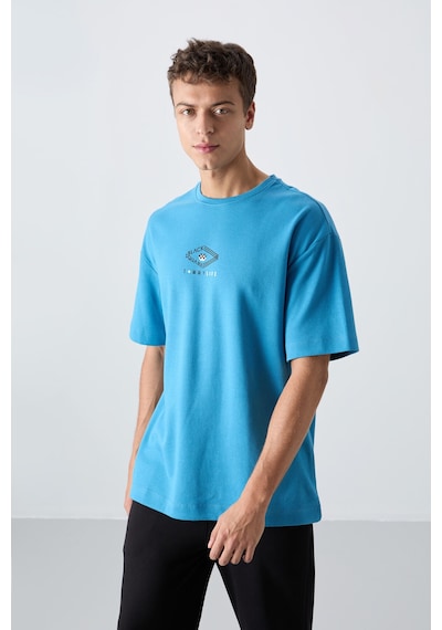 Tommy Life Petrol Mavi Pamuklu Kalın Yumuşak Dokulu Oversize Fit Baskılı Erkek T-shirt - 88325 Petrol Mavi Tommy Life Petrol Mavi Pamuklu Kalın Yumuşak Dokulu Oversize Fit Baskılı Erkek T-shirt - 88325 Petrol Mavi