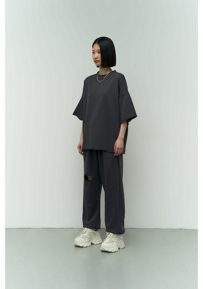 Mai Collection Mai Studios Co. Lion Antrasit Oversize T-shirt Yırtıklı Eşofman Takım Antrasit Mai Collection Mai Studios Co. Lion Antrasit Oversize T-shirt Yırtıklı Eşofman Takım Antrasit