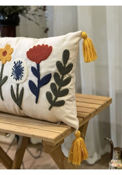 Tekli Punch İşlemeli Çiçekli Flowers Pançlı Nakışlı Dekoratif Kırlent Kılıfı 35x50 Sarı