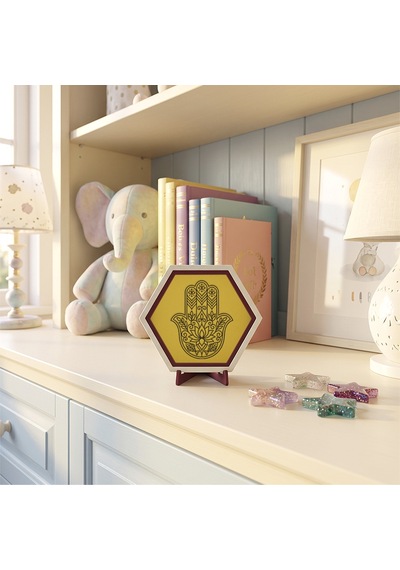 Özgün Hamsa Tasarımlı Dekoratif Masaüstü Süsü, Ofis Ve Ev Dekorasyonuna Sanatsal Dokunuş Katan Şık Tasarım 10x10 Cm, Sarı