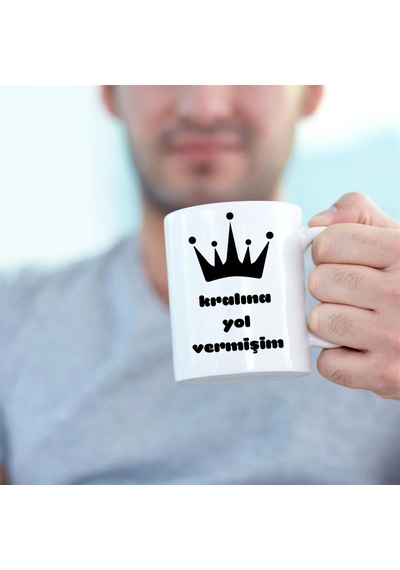 Kralına Yol Vermişim Tasarımlı Bardak 3123