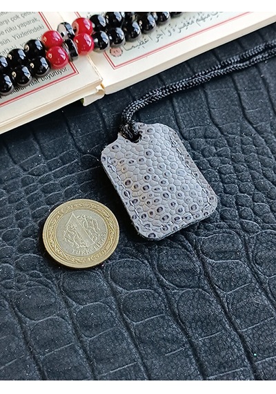 Küçük Dörtgen Cevşen Dualı Kolye Muska Hakiki Deri El Yapımı Xs B Çok renkli