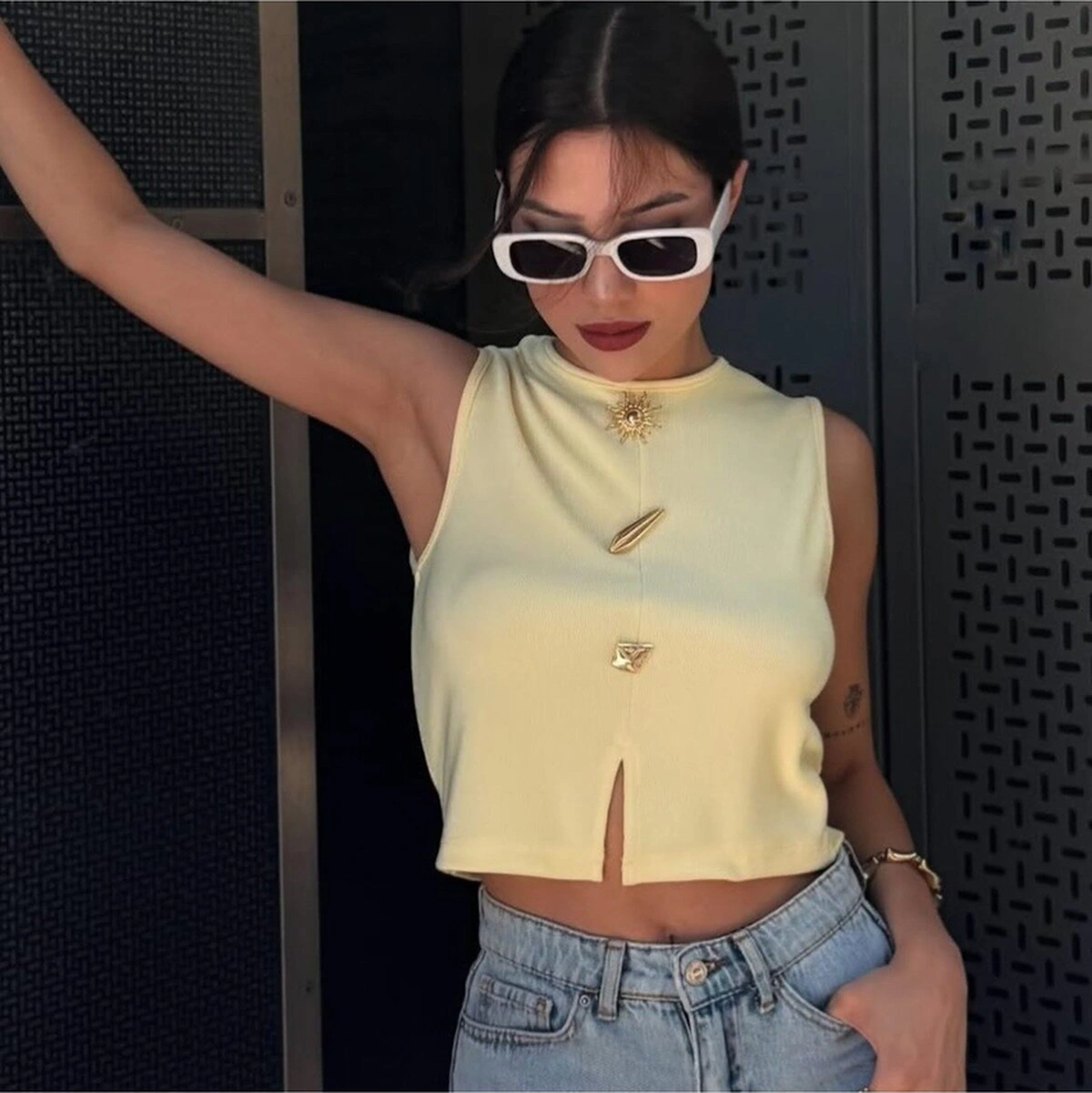 Mamayaga Kadın Bisiklet Yaka Önü Tokalı Kolsuz Spor Şık Crop Boy Bluz Sari
