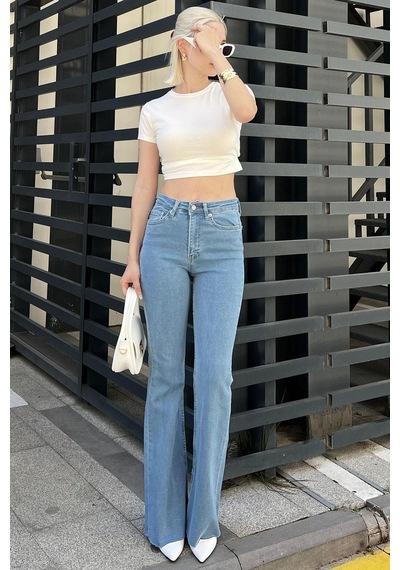 Açık Mavi Yırtmaçlı Likralı Çan Paça Jean Pantolon Mg1518