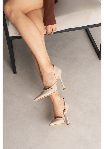 Shoetek Rensa Kadın İnce Topuklu Önden Altın Bantlı Stiletto Bej Deri Bej Cilt
