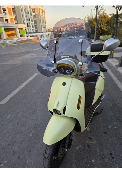 Motocam Rks Lt 50 Pro Ön Cam 2023-2026 Model 51cm Füme Renkli 4mm Elcikli Aparatsız