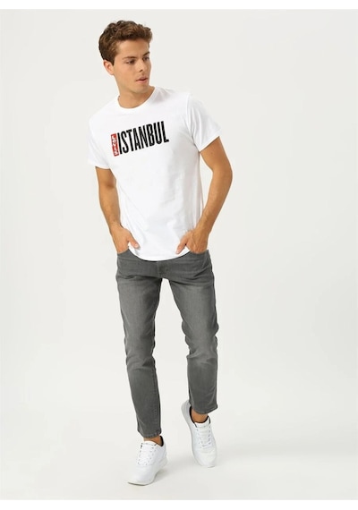 Levi's Levis Erkek Bisiklet Yaka Basklı İstanbul T-shirt A7747-0000 001 Levi's Levis Erkek Bisiklet Yaka Basklı İstanbul T-shirt A7747-0000 001