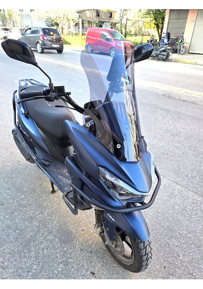 Motocam Küba Newlight 50 Pro Ön Cam 2023-2026 Model 58cm Füme Renkli 4mm  Boylu