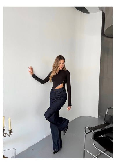 Kechi Woman Dalgıç Kumaş Çıtçıtlı Crop Siyah