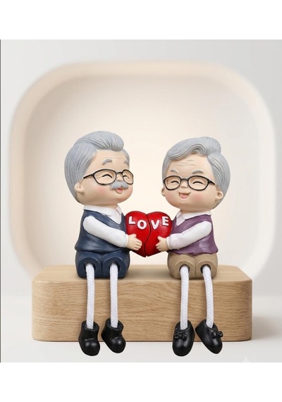 Ayakları Sallanan Love Temalı Yaşlı Çift Dekoratif Obje Sevimli Biblo 2 Adet Biblo