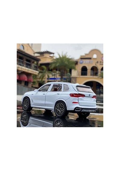 X5 Metal Araba Yeni Model Diecast Suv Işıklı Sesli 16 Cm Tüm Kapılar Açılır Beyaz Beyaz
