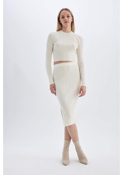 Defacto Coool Slim Fit Dar Kesim Basic Düz Yırtmaçlı Triko Midi Etek A2058AX24AUBG303 Bej