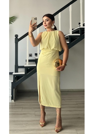 Butter Yellow Önden Yırtmaçlı Büzgülü Elbise Sarı