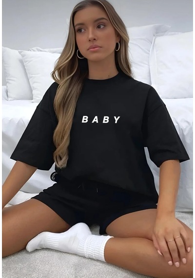 Hırsch Kadın Siyah Oversize Yazlık Baby Baskılı Şort T-shirt Takım Mat Siyah Hırsch Kadın Siyah Oversize Yazlık Baby Baskılı Şort T-shirt Takım Mat Siyah