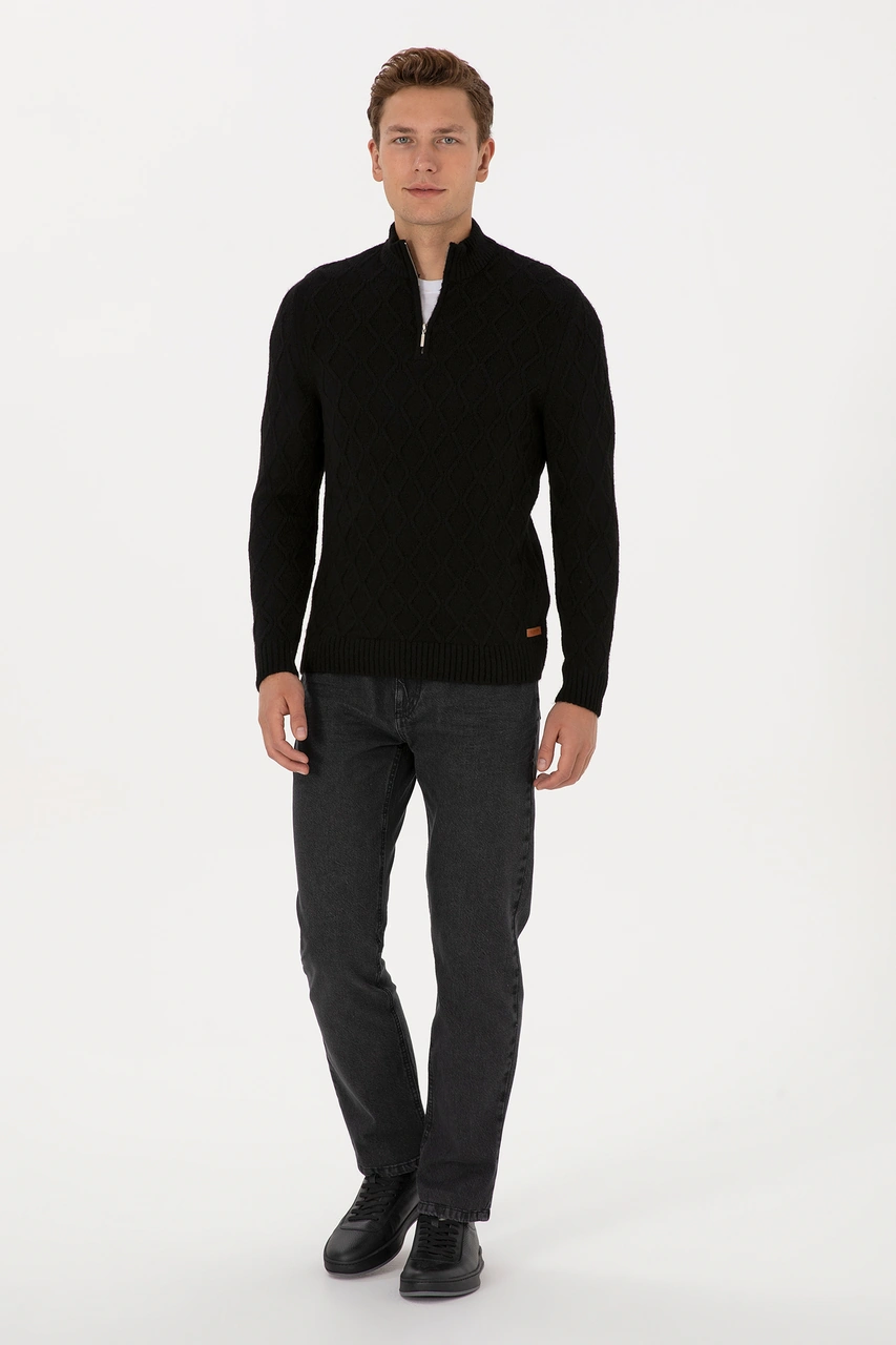 U.S. Polo Assn. Erkek Regular Fit Yarım Fermuarlı Desenli Siyah Kazak 50315035-VR046