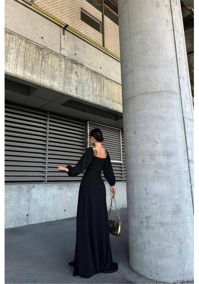 Euro Class Kadın Minimal Tasarım Saten Kumaş Kare Yaka Maxi Abiye Elbise Siyah