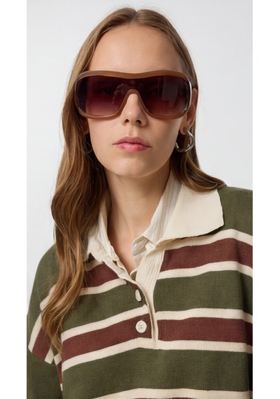Modeva Global Kadın Çizgili Polo Yaka Triko Kazak Düğmeli, Oversize Rahat Kesim, Trend Günlük Stil Haki - Kahverengi Modeva Global Kadın Çizgili Polo Yaka Triko Kazak Düğmeli, Oversize Rahat Kesim, Trend Günlük Stil Haki - Kahverengi