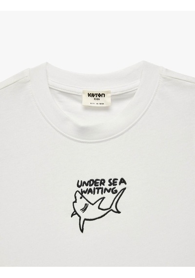 Koton Pamuklu Nakış Detaylı Beyaz Erkek Çocuk Kolsuz T-shirt 6skb30008tk