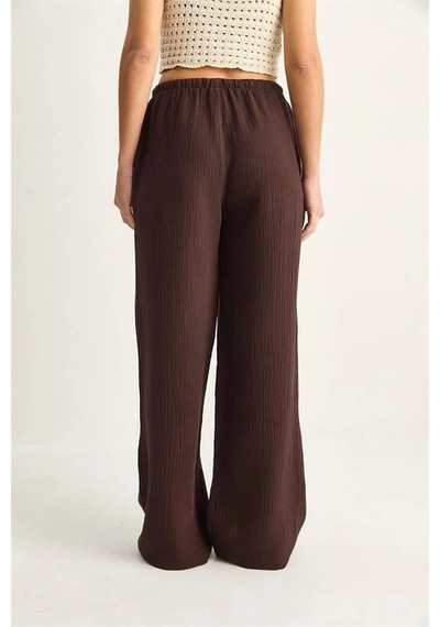 Mevese Kadın Bağcıklı Beli Lastikli Müslin Geniş Paça Pantolon - Acı Kahve Acı Kahverengi Mevese Kadın Bağcıklı Beli Lastikli Müslin Geniş Paça Pantolon - Acı Kahve Acı Kahverengi