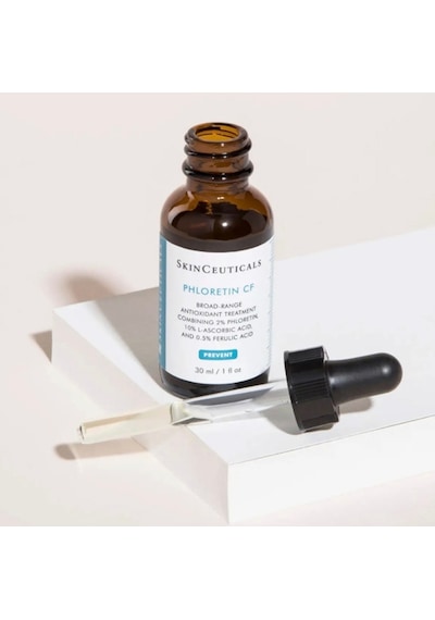 Yağlı Ciltler İçin Koyu Lekeleri Giderici Doğal Parlaklığı Ortaya Çıkaran Serum