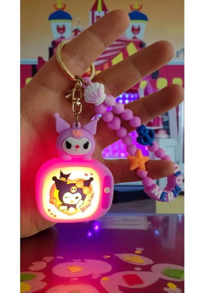 Kuromi Tv Ekran Işıklı Silikon Kayış Çanta Aksesuar Ve Anahtarlık Kayış Hariç Boyut 7cm 5cm