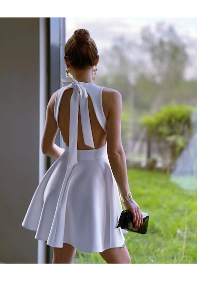 Fashion Cocktail Dalgıç Kumaş Boyun Ense Bağlamalı Skater A Form Kloş Etek Tasarım Kokteyl Gece Elbisesi Beyaz Fashion Cocktail Dalgıç Kumaş Boyun Ense Bağlamalı Skater A Form Kloş Etek Tasarım Kokteyl Gece Elbisesi Beyaz